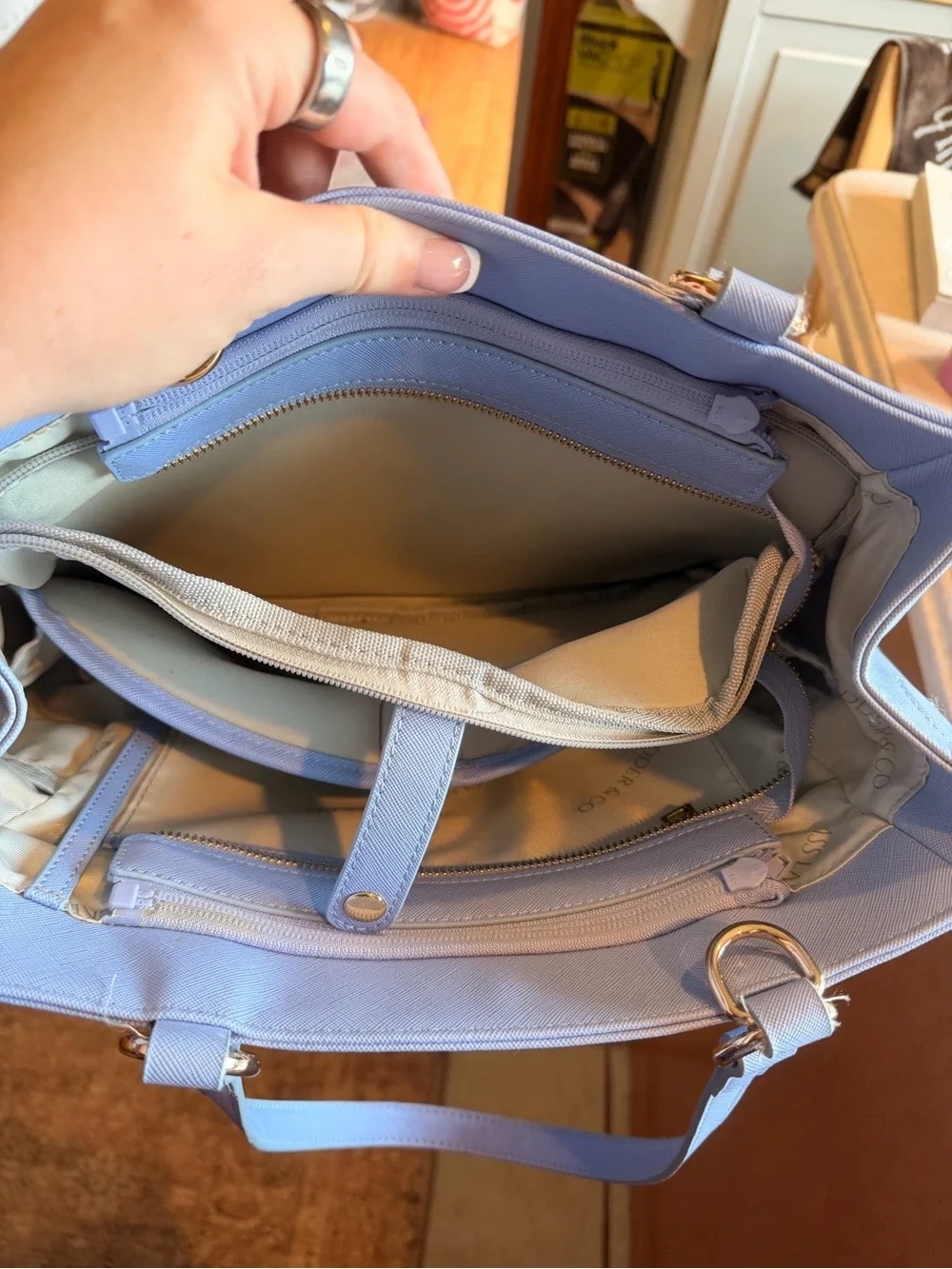 Glass Ladder & Co Classic Women's Handbag in Light Blue Elegant Everyday Bag